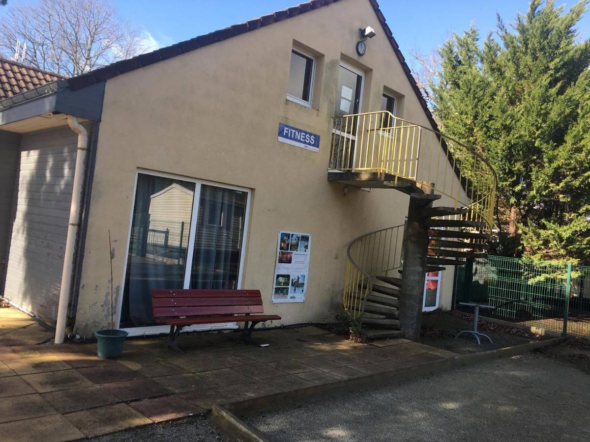 Mobilhome Familial 6 A 7 P 3 Chambres 42 M2 Saint Brevin Les Pierres Couchees Exterior photo