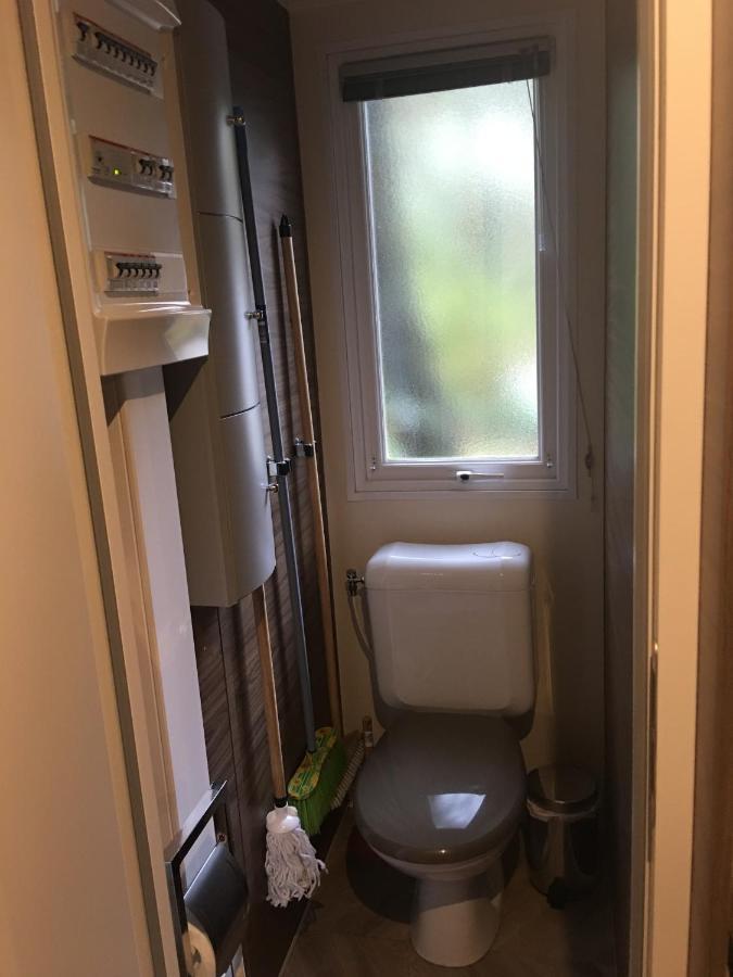Mobilhome Familial 6 A 7 P 3 Chambres 42 M2 Saint Brevin Les Pierres Couchees Exterior photo