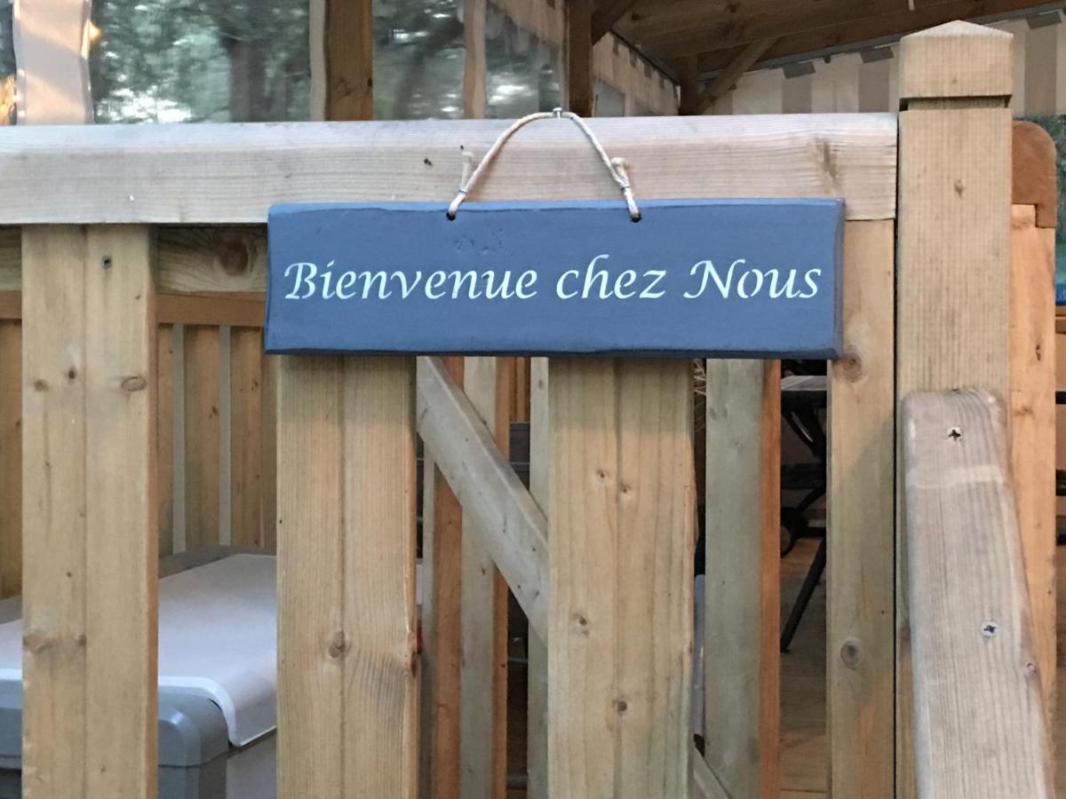 Mobilhome Familial 6 A 7 P 3 Chambres 42 M2 Saint Brevin Les Pierres Couchees Exterior photo