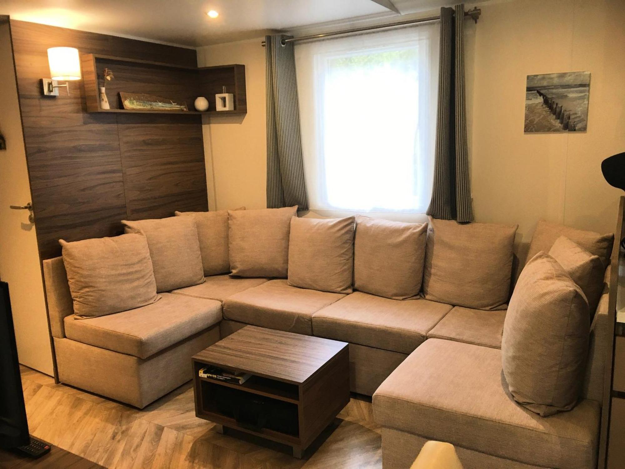 Mobilhome Familial 6 A 7 P 3 Chambres 42 M2 Saint Brevin Les Pierres Couchees Exterior photo