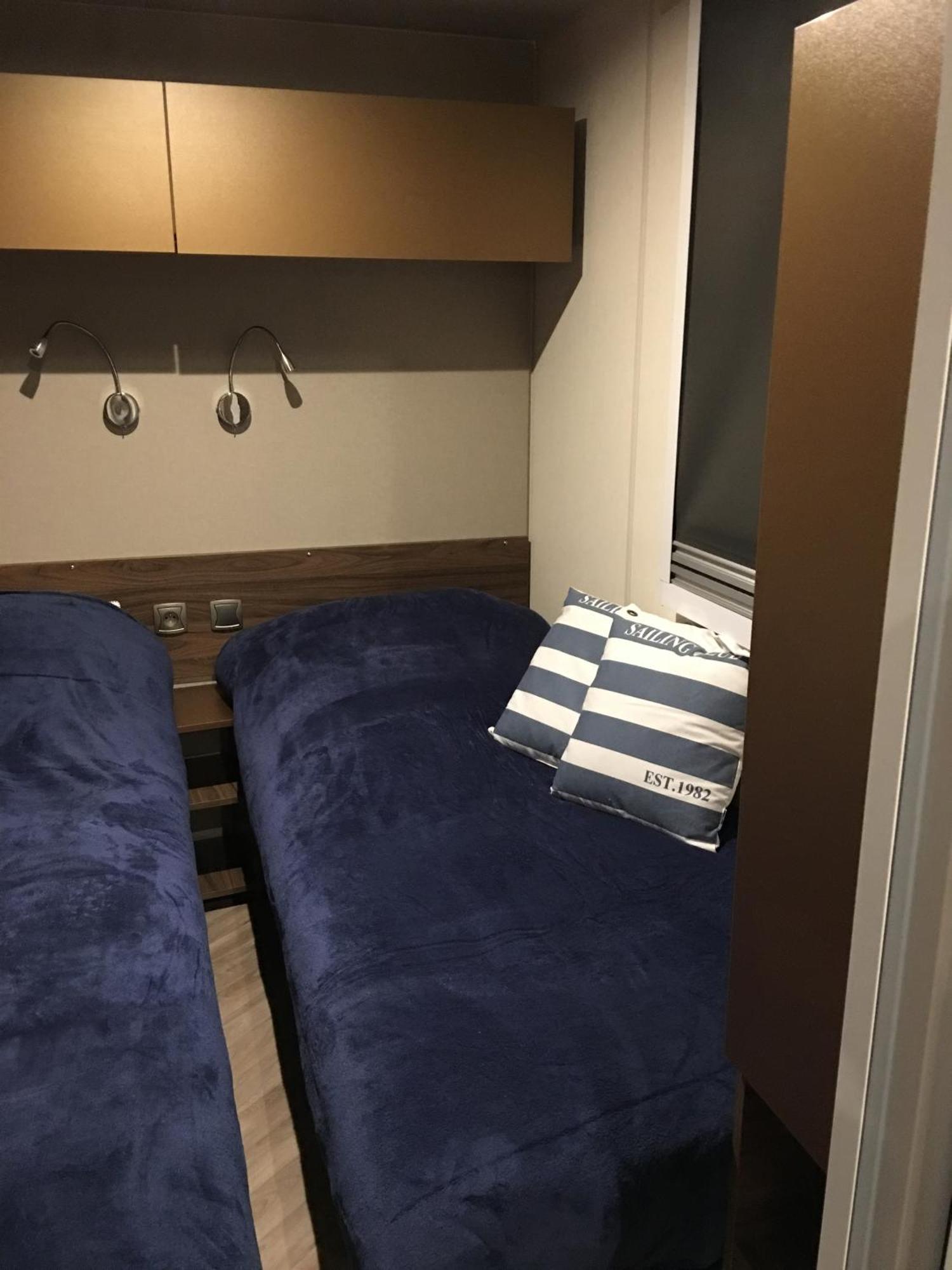 Mobilhome Familial 6 A 7 P 3 Chambres 42 M2 Saint Brevin Les Pierres Couchees Exterior photo